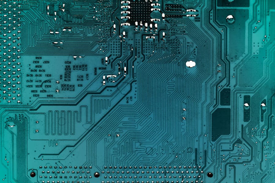 pcb制造是什么，pcb制造属于什么行业？